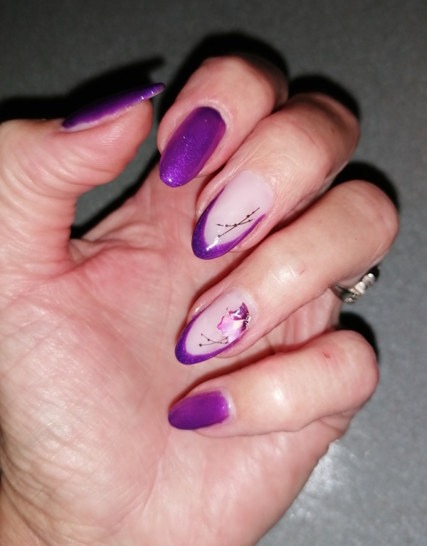 Glitzerndes Nageldesign